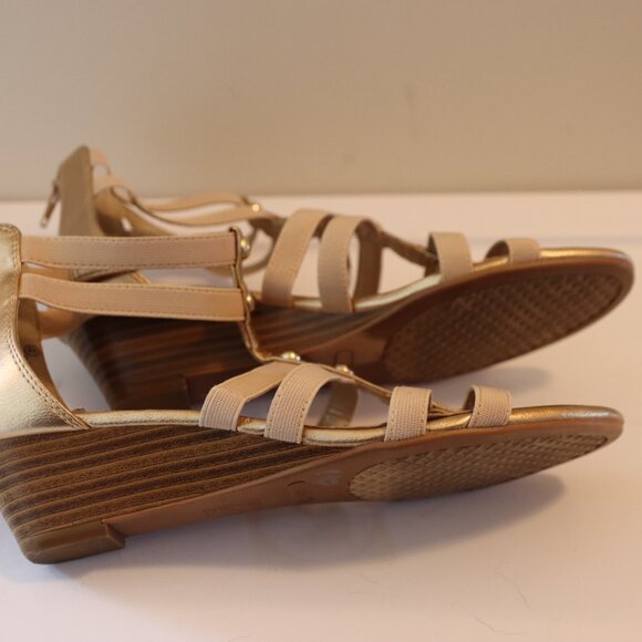 A2 By Aerosoles Gold Sparkle Gladiator wedge Sandals Zip back size 8.5 Casual - Picture 8 of 14
